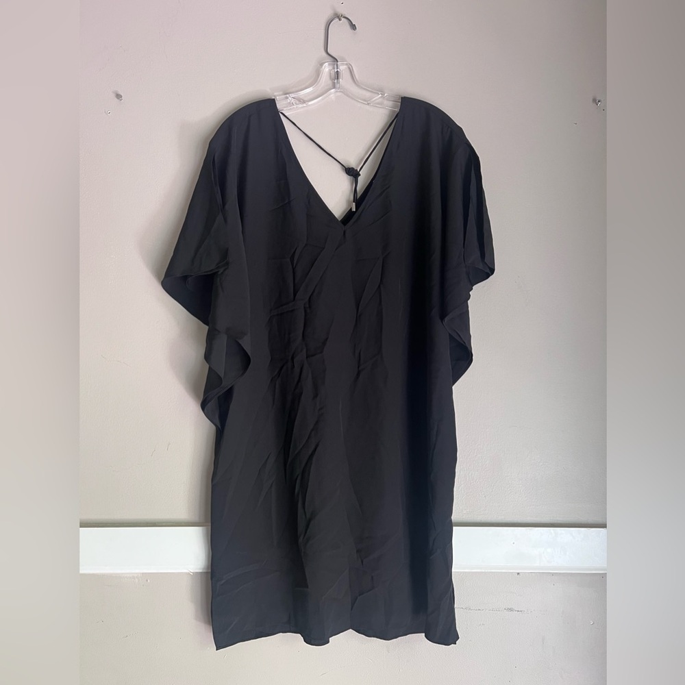 Oat New York Black V-Neck Flutter Sleeve Tunic